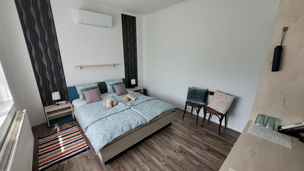 Gyoengyike Apartmanhaz * Vonyarcvashegy
