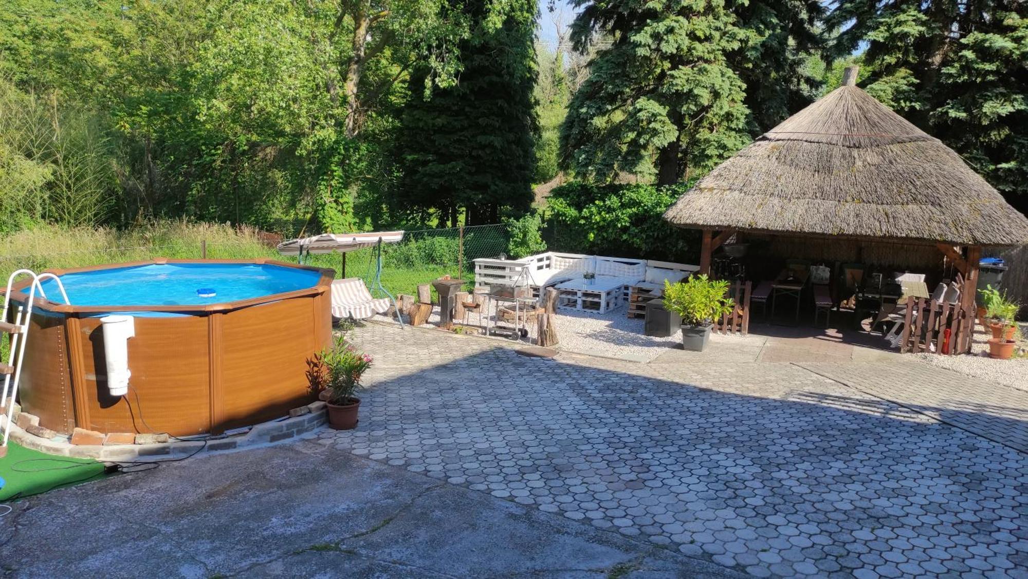 Gyoengyike Apartmanhaz